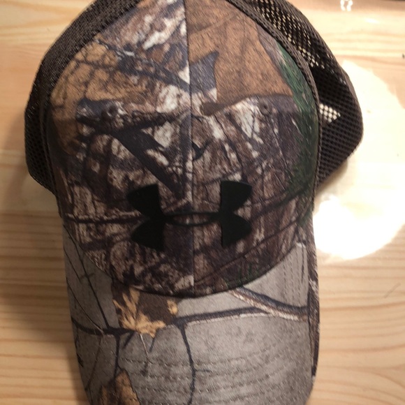 under armor camo hat